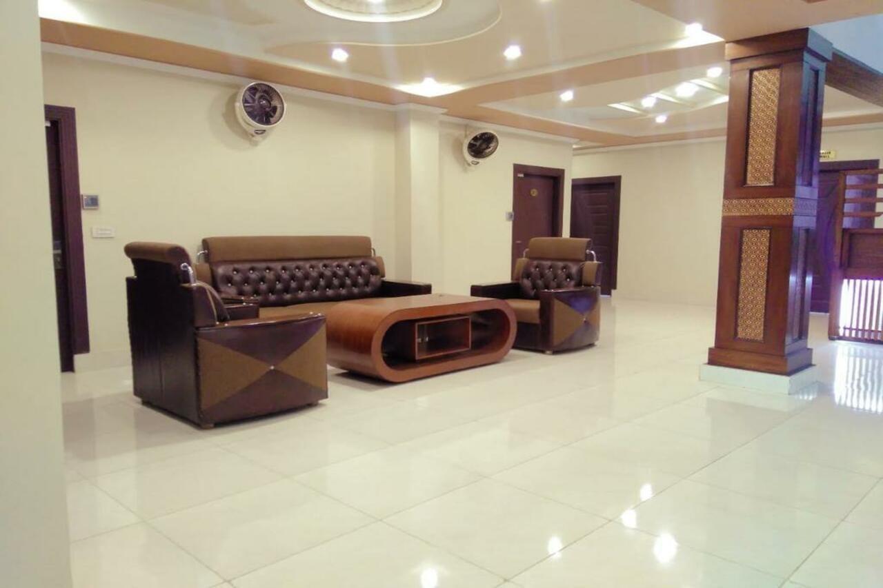 Hotel Crown Inn Multan Esterno foto