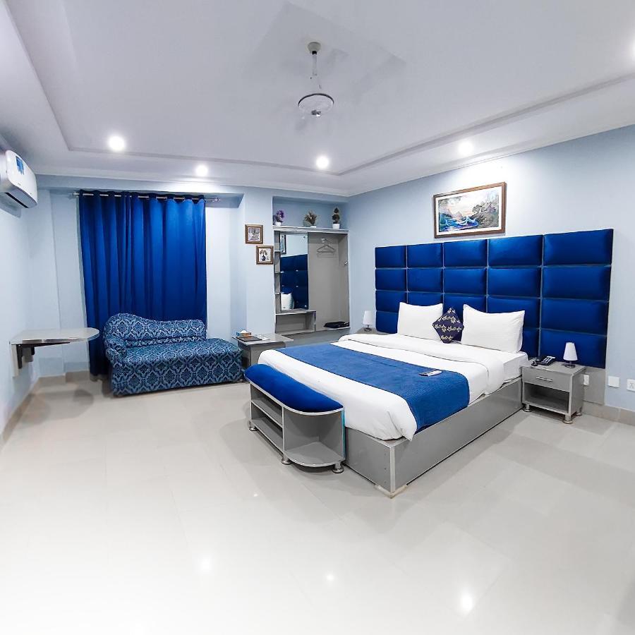 Hotel Crown Inn Multan Esterno foto