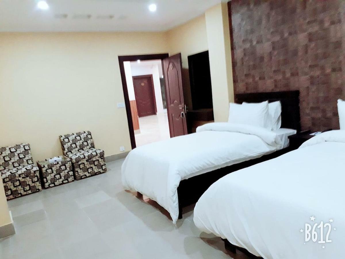 Hotel Crown Inn Multan Esterno foto