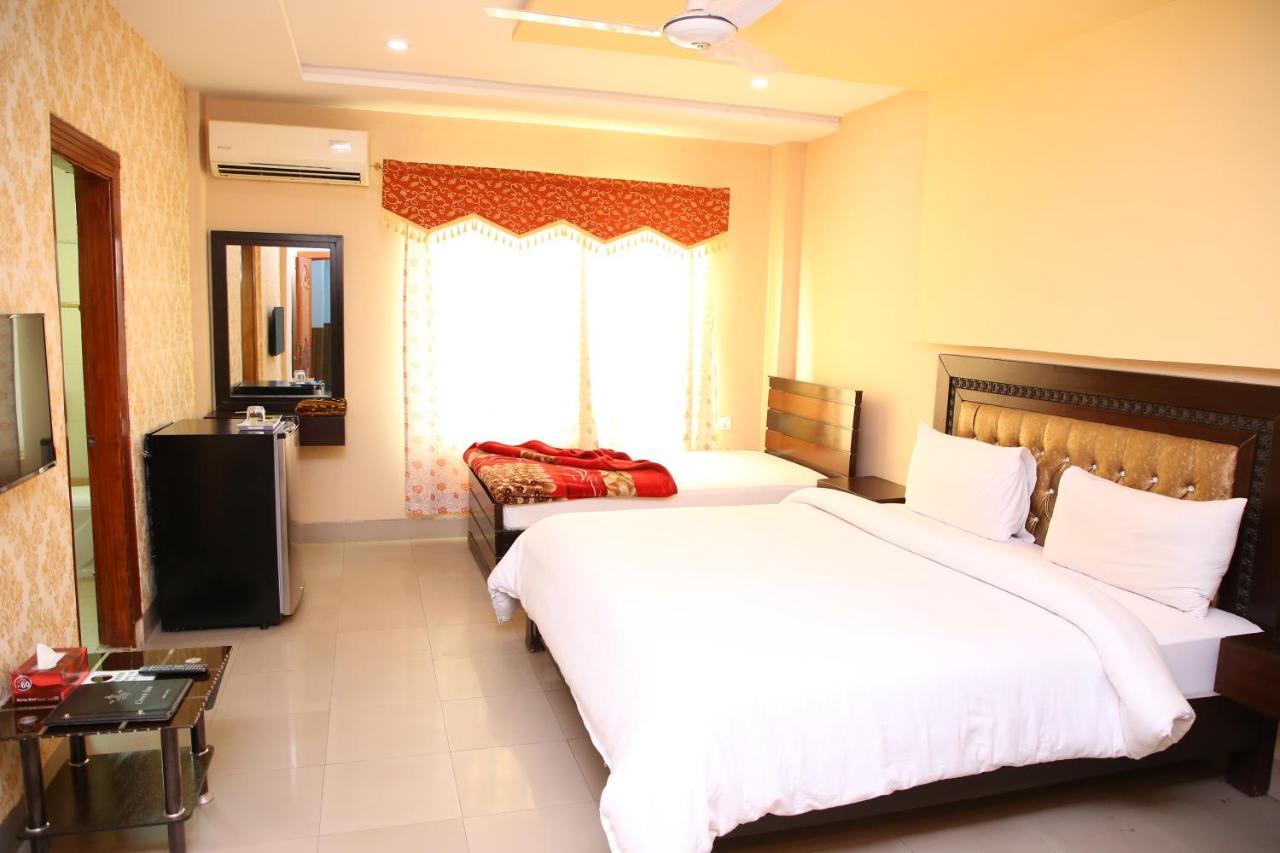 Hotel Crown Inn Multan Esterno foto